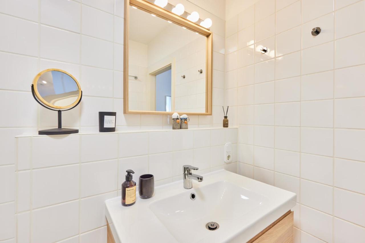 Studio3 Zentral Und Ruhig Mit Parkplatz, 5 Min Z Bali-T Und Gop, Boxspringbett Bad Oeynhausen Esterno foto