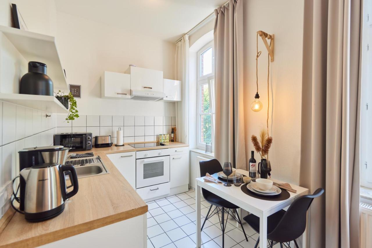 Studio3 Zentral Und Ruhig Mit Parkplatz, 5 Min Z Bali-T Und Gop, Boxspringbett Bad Oeynhausen Esterno foto