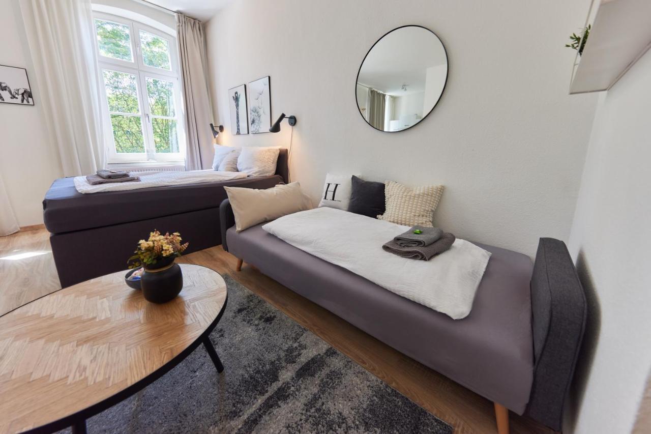 Studio3 Zentral Und Ruhig Mit Parkplatz, 5 Min Z Bali-T Und Gop, Boxspringbett Bad Oeynhausen Esterno foto