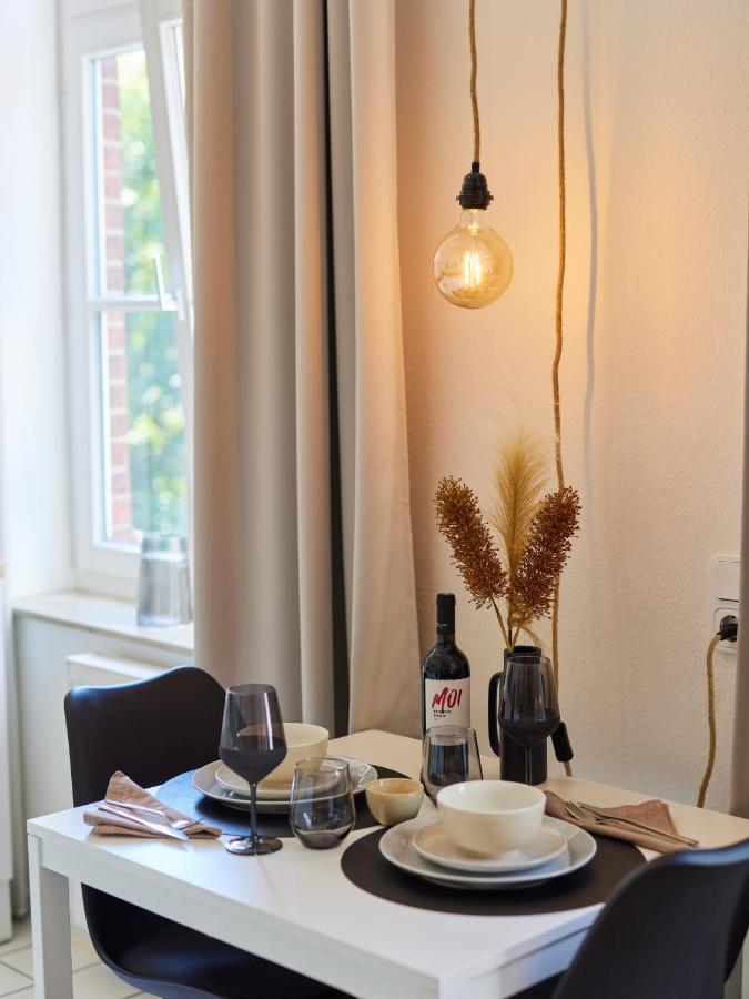 Studio3 Zentral Und Ruhig Mit Parkplatz, 5 Min Z Bali-T Und Gop, Boxspringbett Bad Oeynhausen Esterno foto