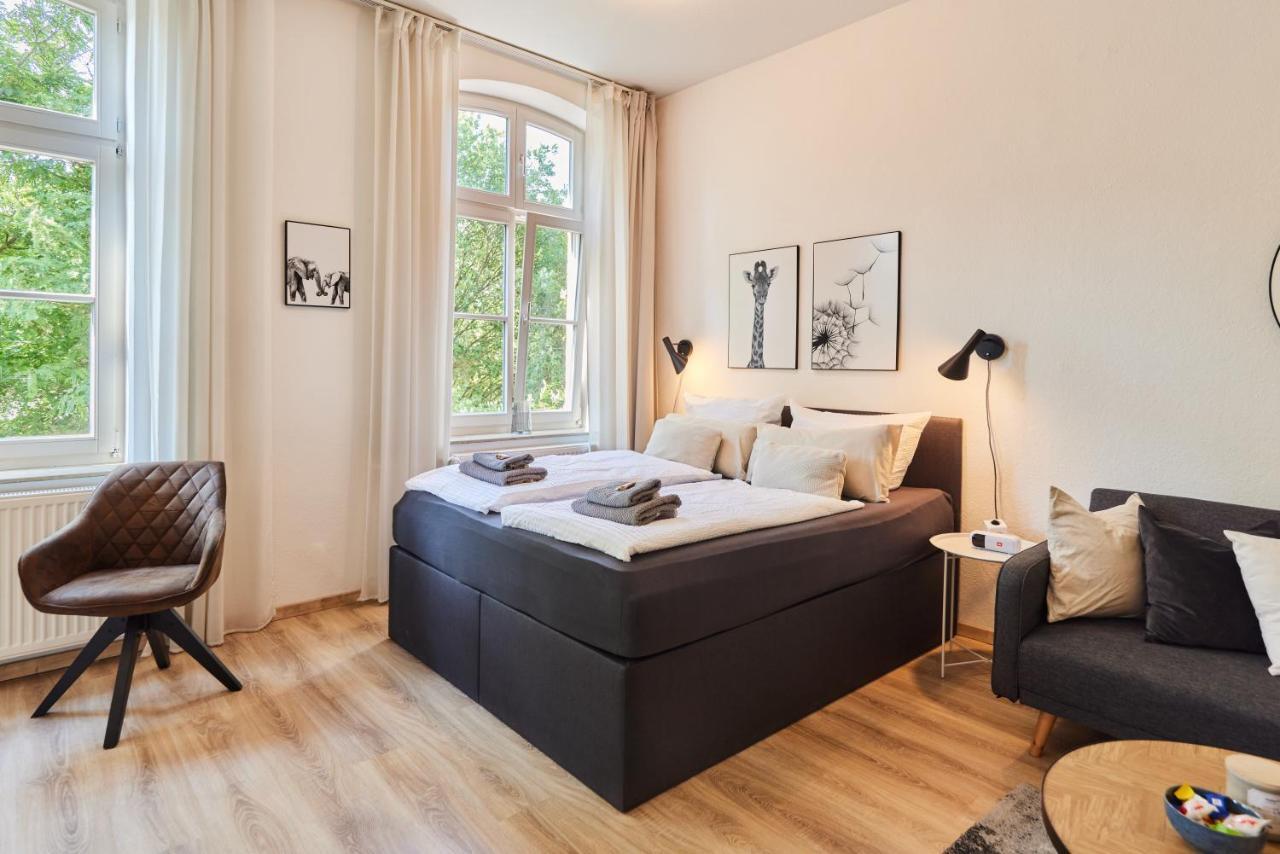 Studio3 Zentral Und Ruhig Mit Parkplatz, 5 Min Z Bali-T Und Gop, Boxspringbett Bad Oeynhausen Esterno foto
