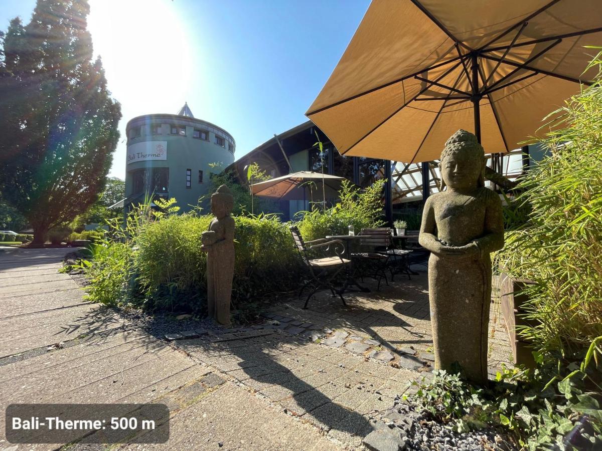 Studio3 Zentral Und Ruhig Mit Parkplatz, 5 Min Z Bali-T Und Gop, Boxspringbett Bad Oeynhausen Esterno foto